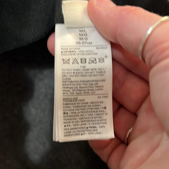 Gap 100% Wool Hat - Picture 5 of 5